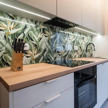 Apartman Good Things Near Center Ceglana Street & Parking - Blisko Szpitali Okulistyka Euromedic Mswia