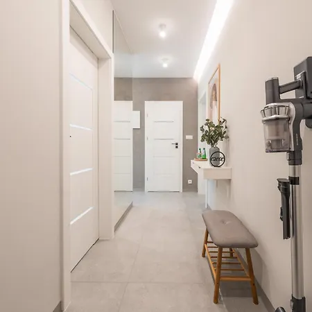 Lejlighed Good Things Near Center Ceglana Street & Parking - Blisko Szpitali Okulistyka Euromedic Mswia *