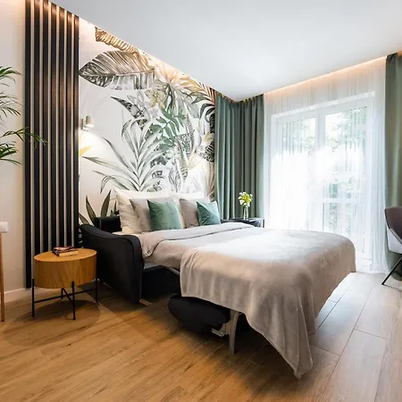 Good Things Near Center Ceglana Street & Parking - Blisko Szpitali Okulistyka Euromedic Mswia