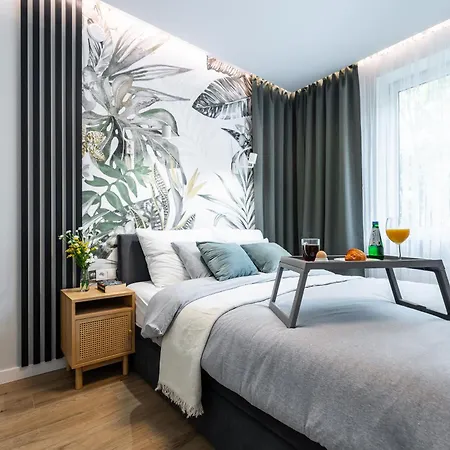 Good Things Near Center Ceglana Street & Parking - Blisko Szpitali Okulistyka Euromedic Mswia Apartment Katowice