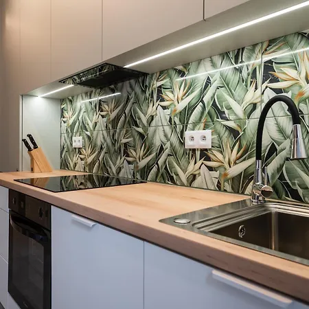 Good Things Near Center Ceglana Street & Parking - Blisko Szpitali Okulistyka Euromedic Mswia * Katowice