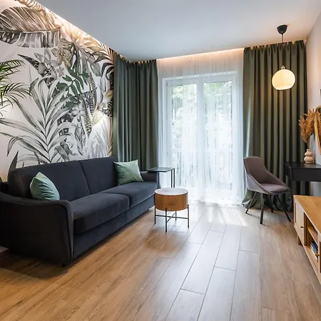 아파트 Good Things Near Center Ceglana Street & Parking - Blisko Szpitali Okulistyka Euromedic Mswia 카토비체