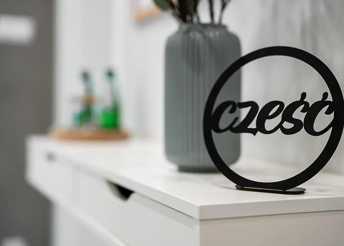 アパート Good Things Near Center Ceglana Street & Parking - Blisko Szpitali Okulistyka Euromedic Mswia カトヴィツェ