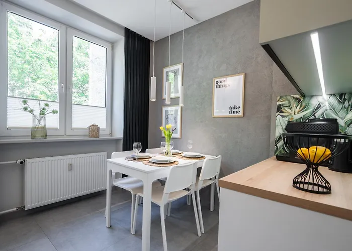 Good Things Near Center Ceglana Street & Parking - Blisko Szpitali Okulistyka Euromedic Mswia Lejlighed Katowice