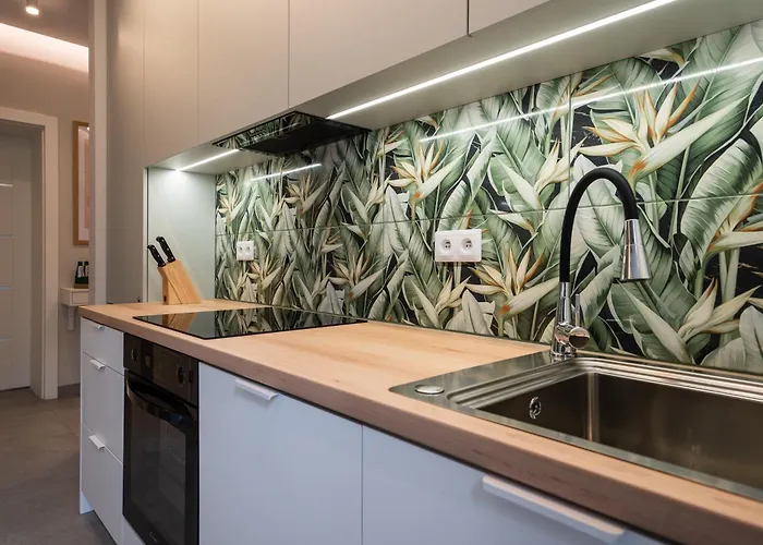 Good Things Near Center Ceglana Street & Parking - Blisko Szpitali Okulistyka Euromedic Mswia * Katowice