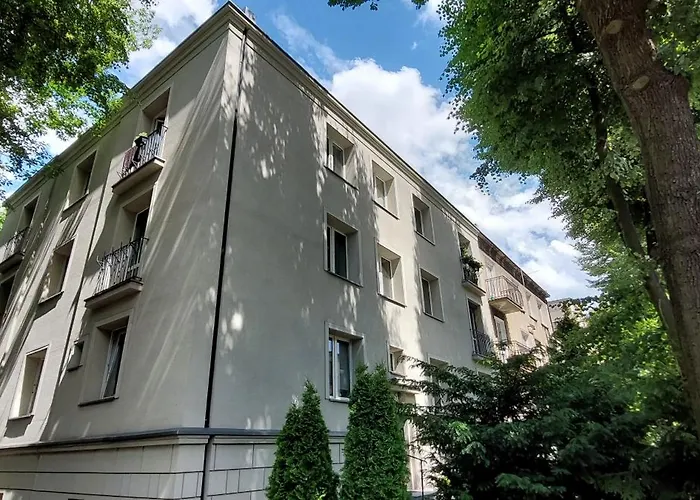 Good Things Near Center Ceglana Street & Parking - Blisko Szpitali Okulistyka Euromedic Mswia アパート